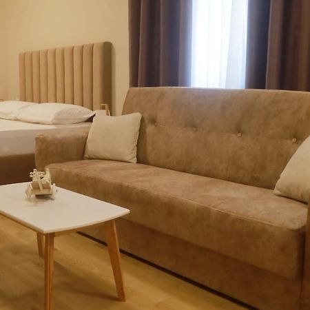 טיראנה Bruno'S Apartment מראה חיצוני תמונה